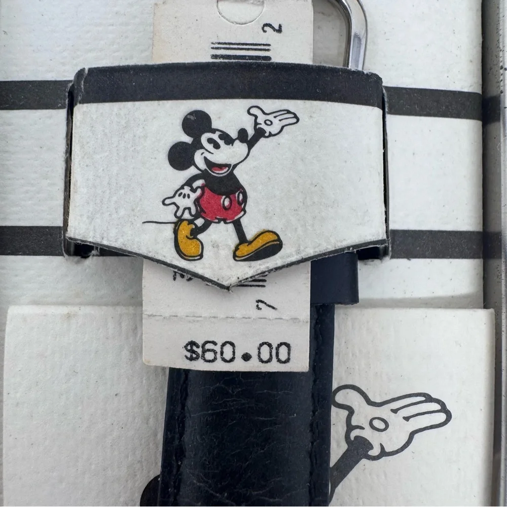 vintage Disney Mickey Mouse painter rainbow marker watch new old stock